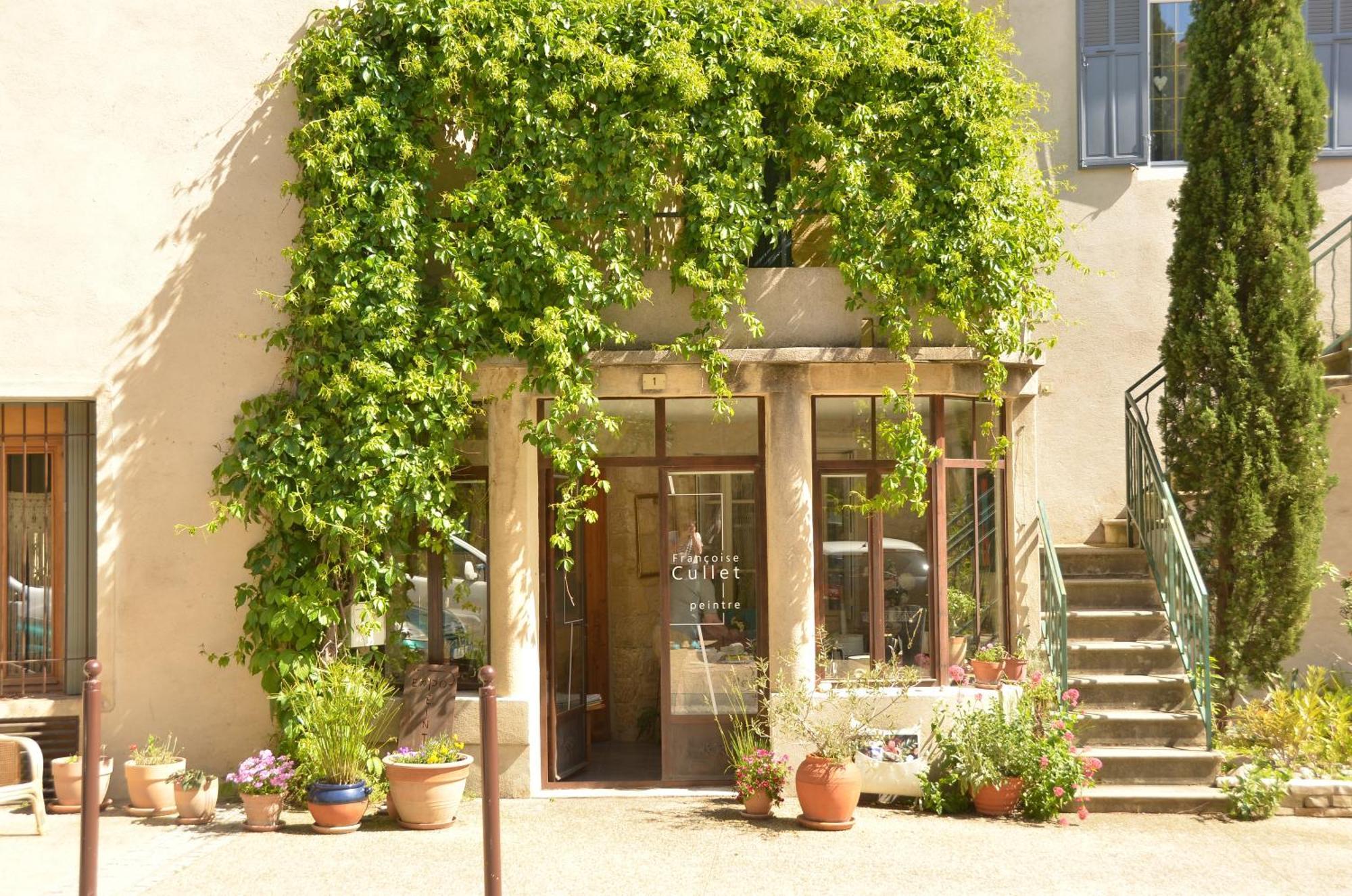 Clementine - Chouette Studio Privé en village charmant en Luberon Lauris Extérieur photo